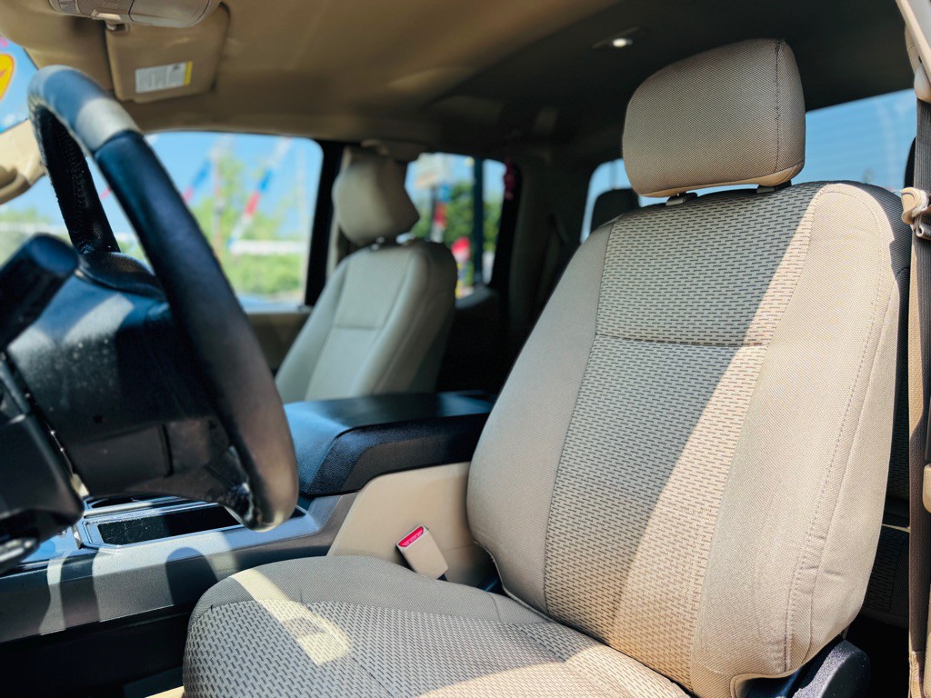 2015 Ford F-150 Image 17