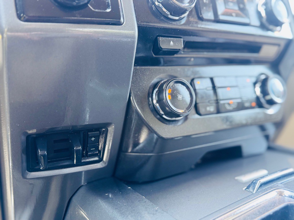 2015 Ford F-150 Image 35