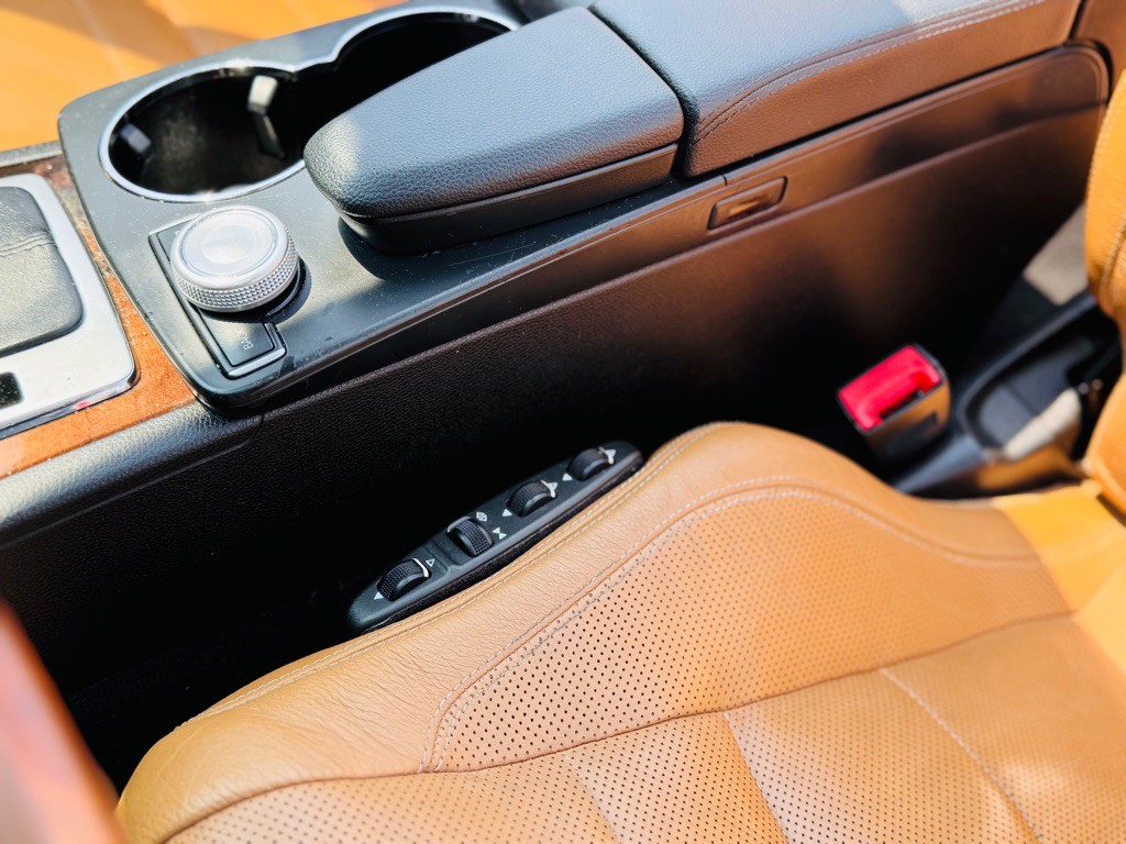 2011 Mercedes-Benz E-Class Image 29
