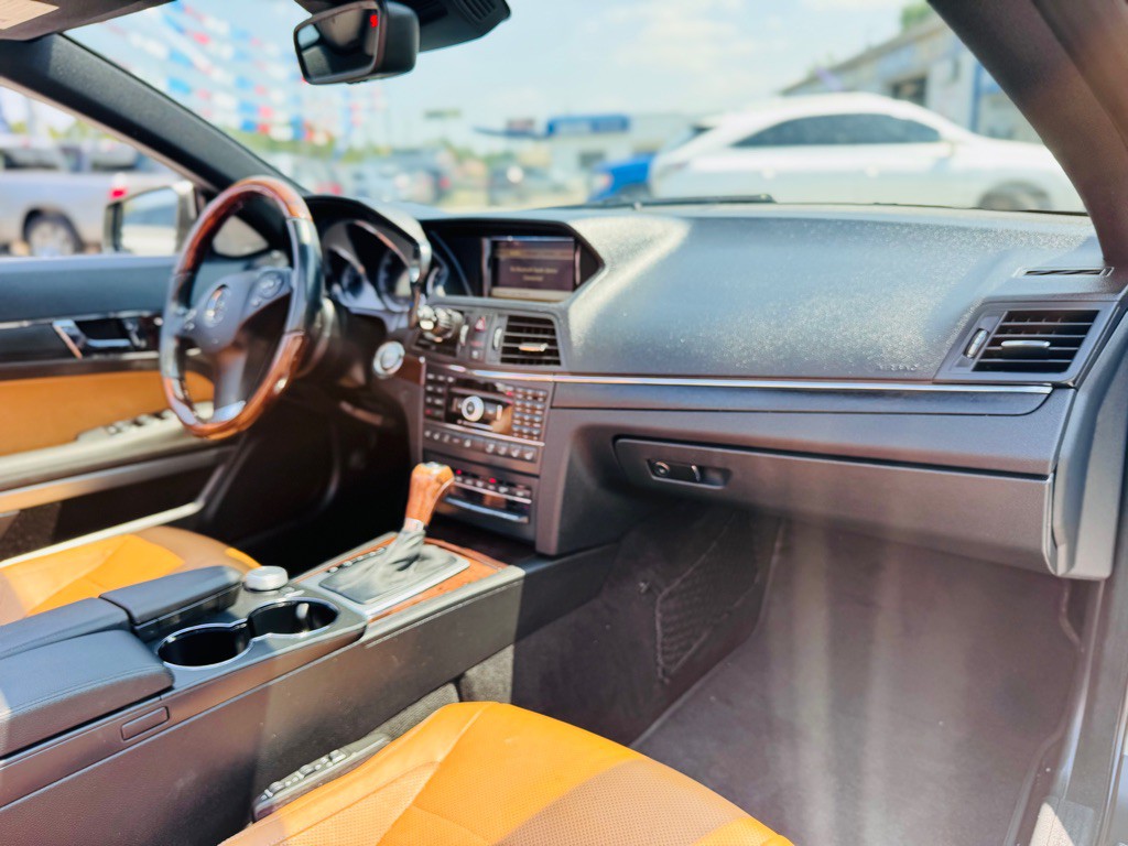 2011 Mercedes-Benz E-Class Image 31