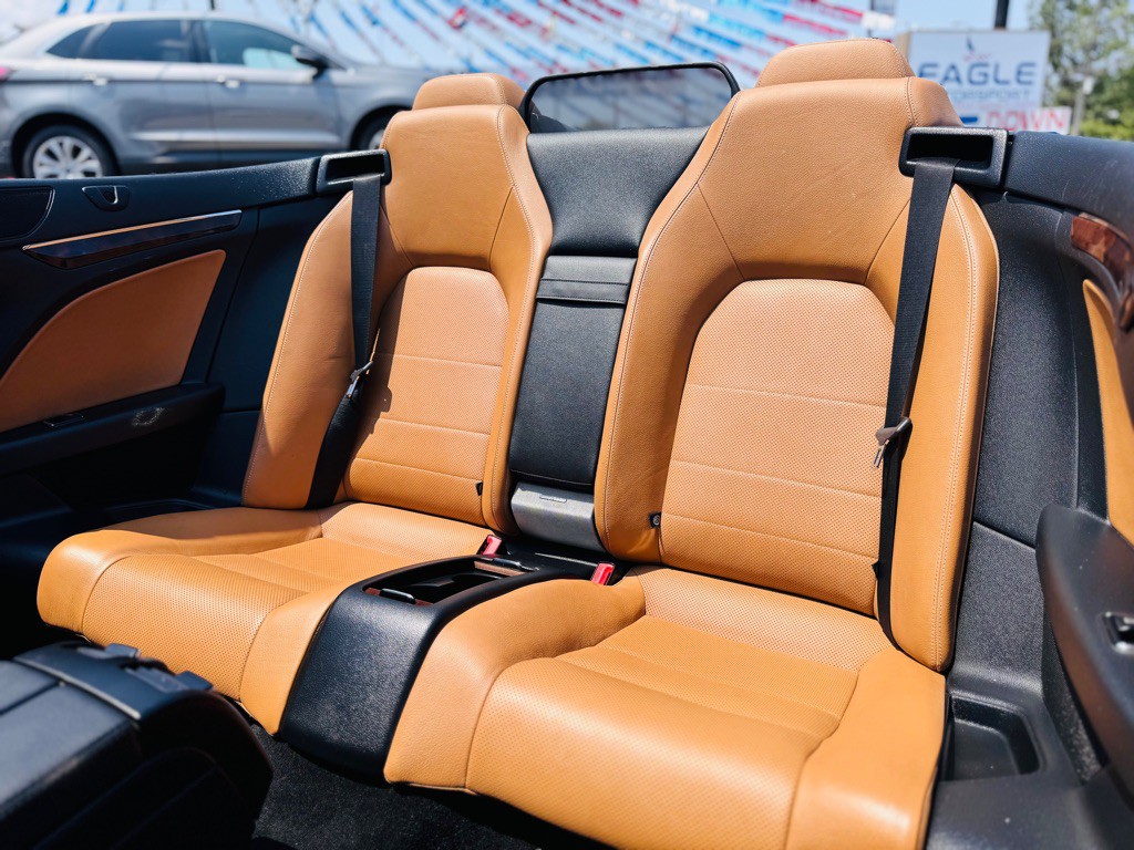 2011 Mercedes-Benz E-Class Image 35