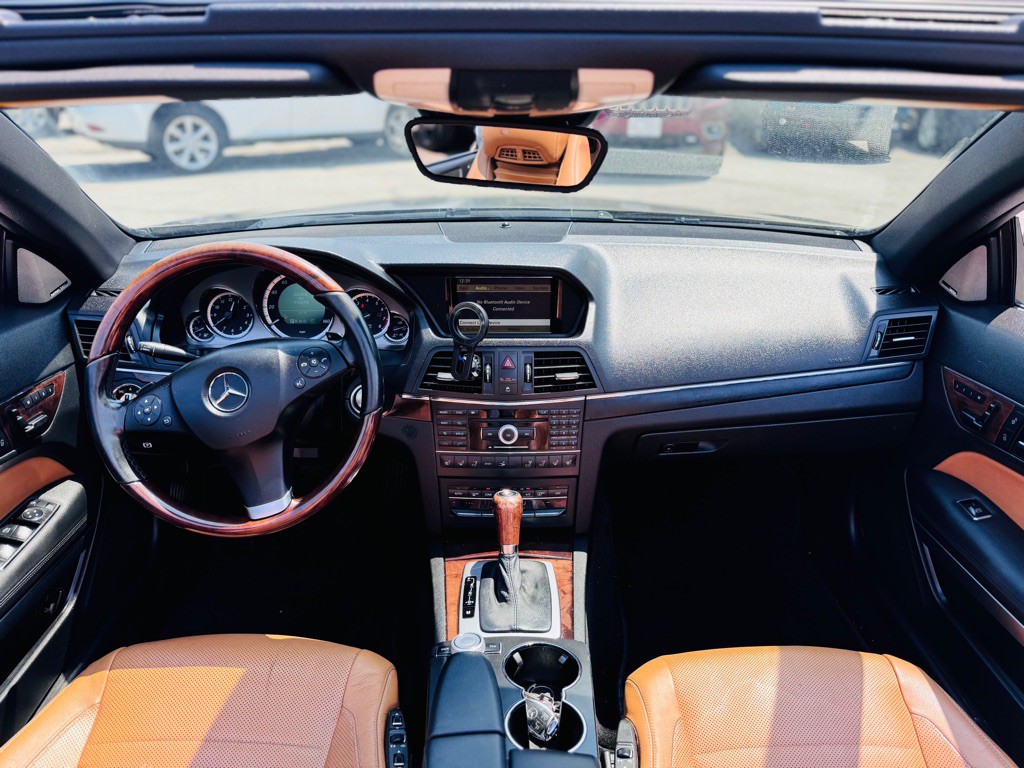 2011 Mercedes-Benz E-Class Image 40