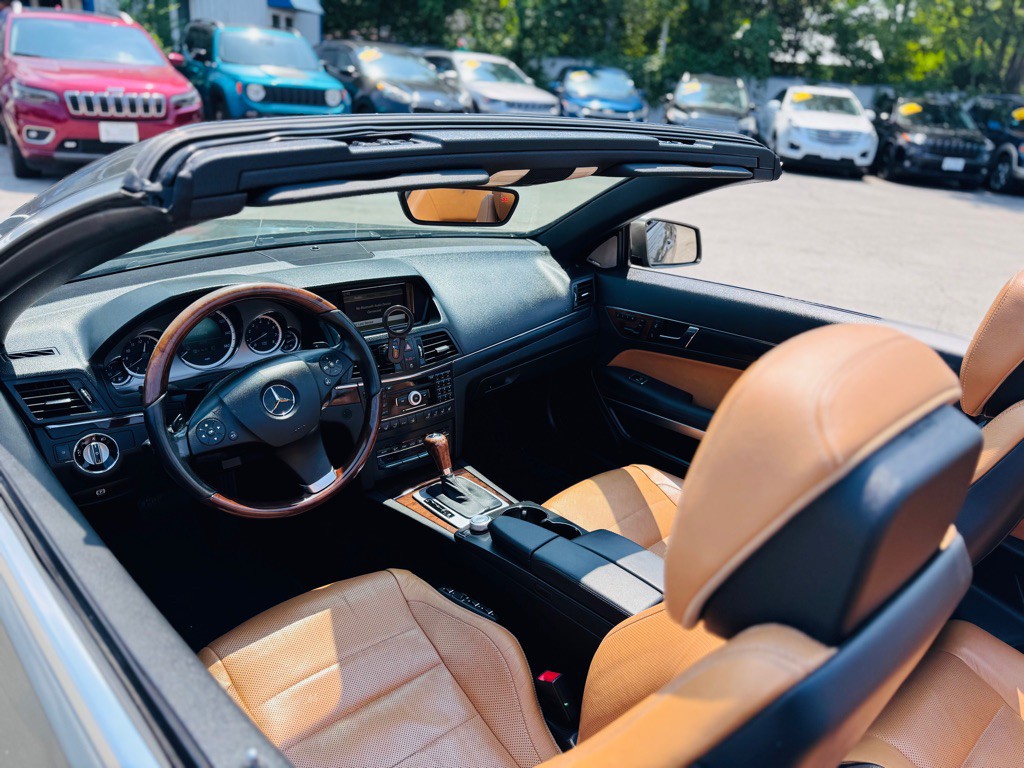 2011 Mercedes-Benz E-Class Image 44