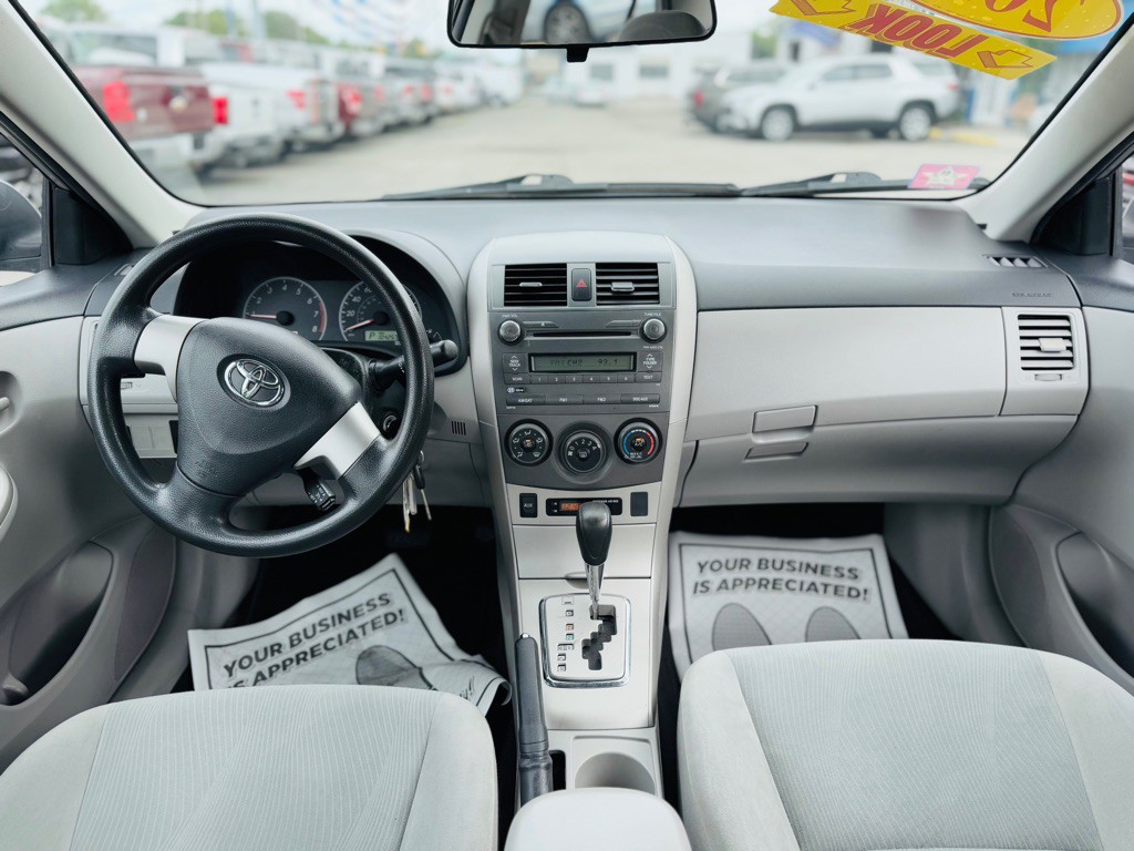 2011 Toyota Corolla Image 20