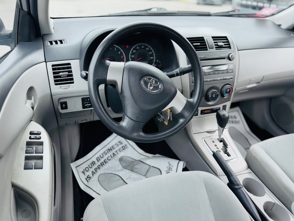 2011 Toyota Corolla Image 21