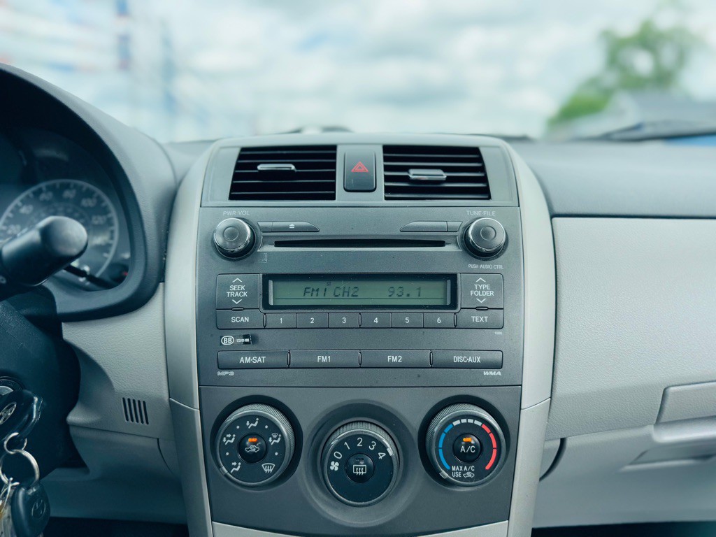 2011 Toyota Corolla Image 26