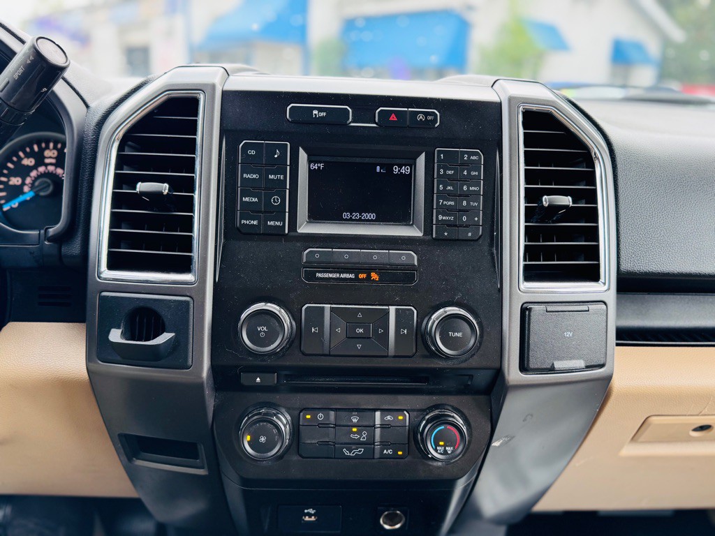 2016 Ford F-150 Image 30