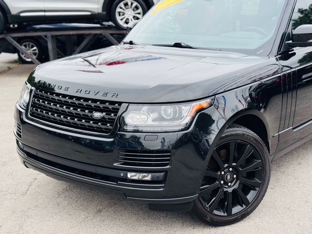 2014 Land Rover Range Rover Image 17