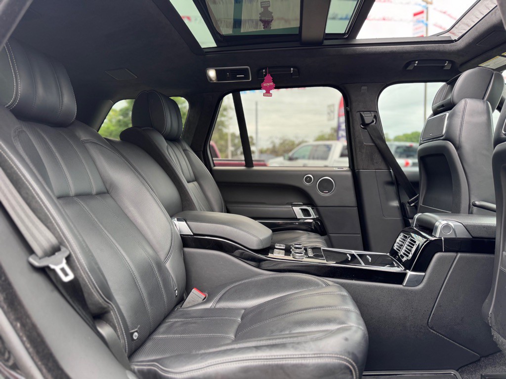 2014 Land Rover Range Rover Image 42