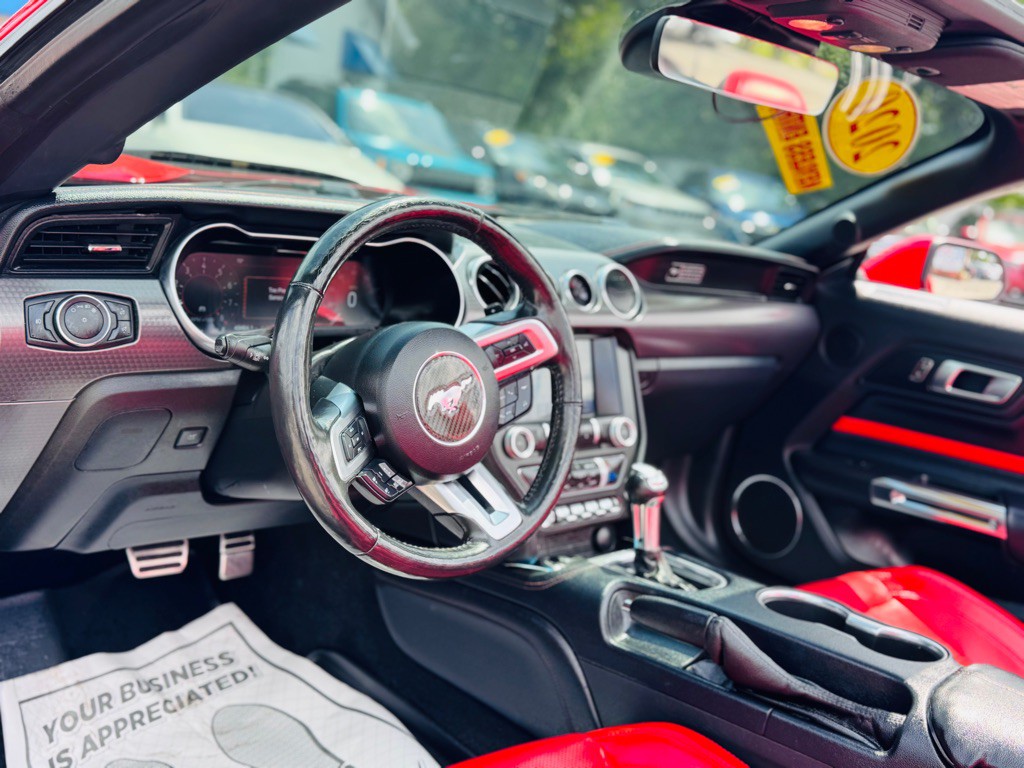 2020 Ford Mustang Image 20