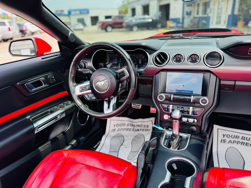 2020 Ford Mustang Image 34