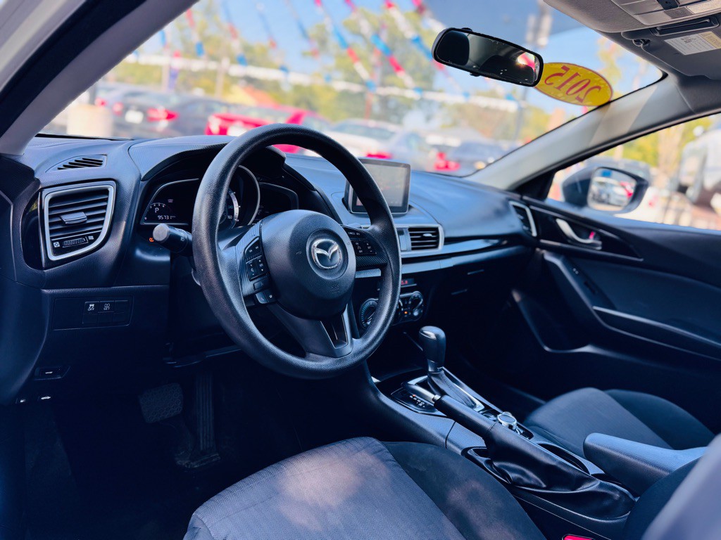 2015 Mazda Mazda3 Image 13