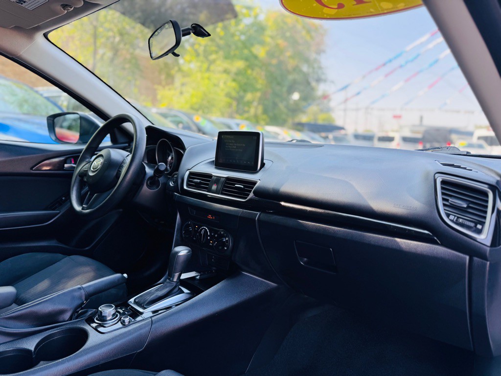 2015 Mazda Mazda3 Image 16