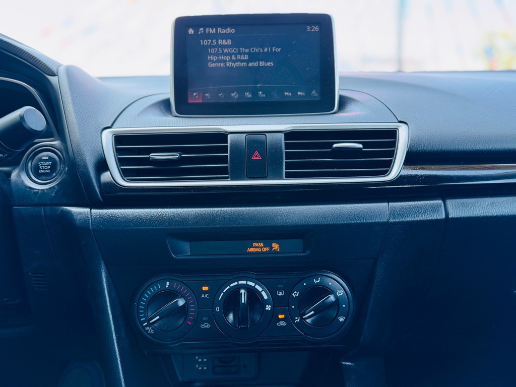 2015 Mazda Mazda3 Image 28