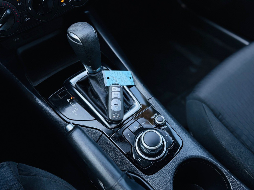 2015 Mazda Mazda3 Image 29
