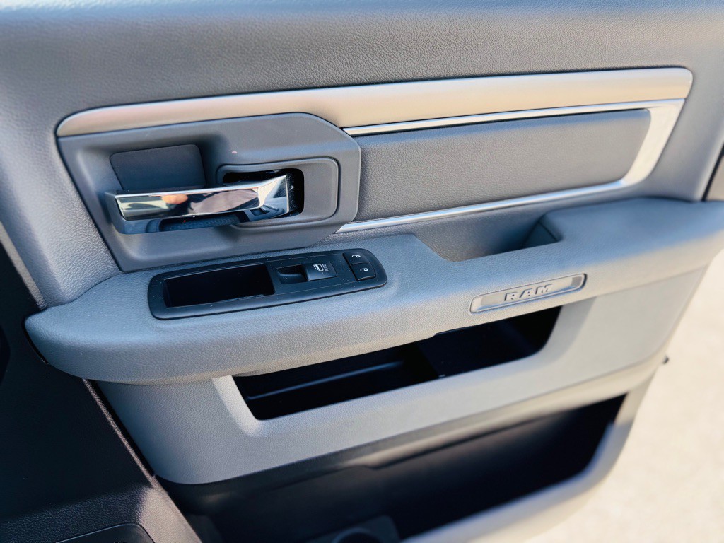 2015 RAM 1500 Image 27