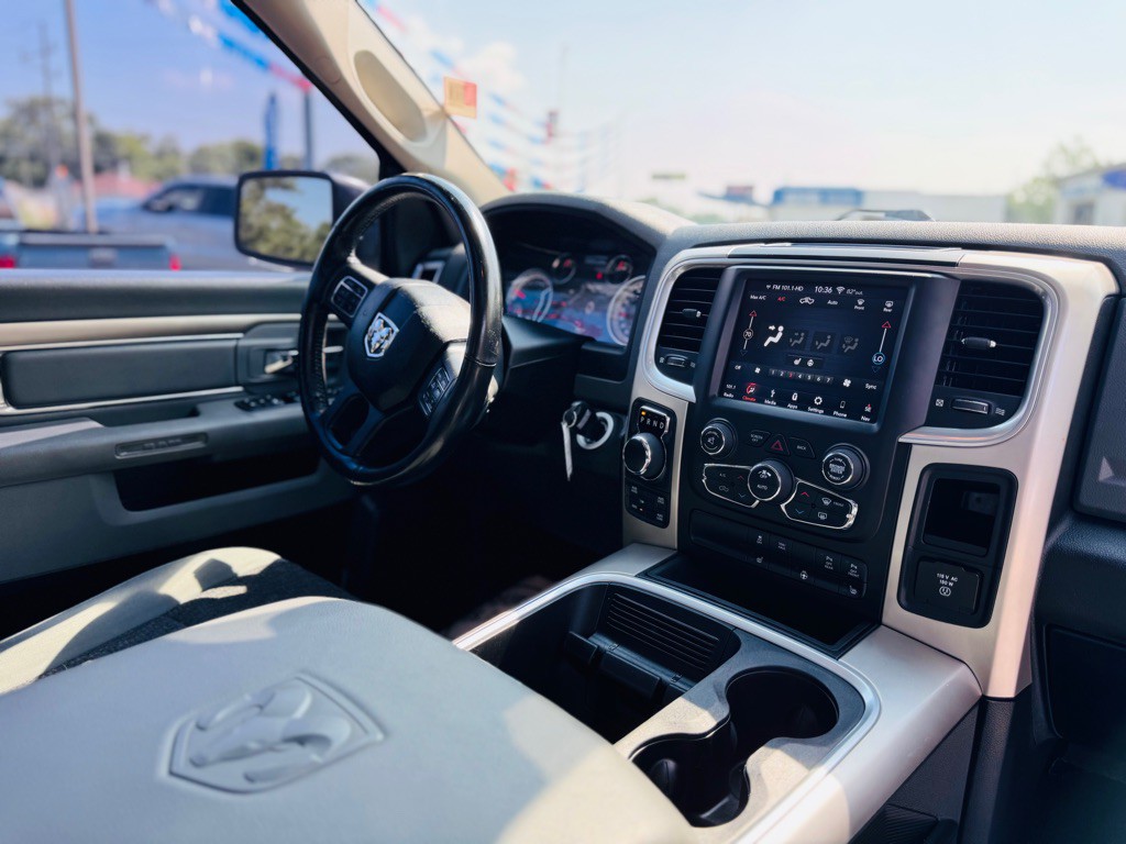 2015 RAM 1500 Image 29