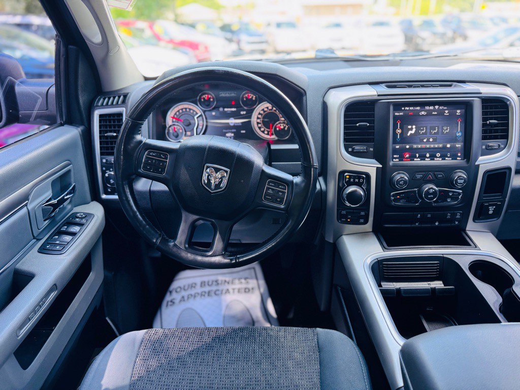 2015 RAM 1500 Image 38