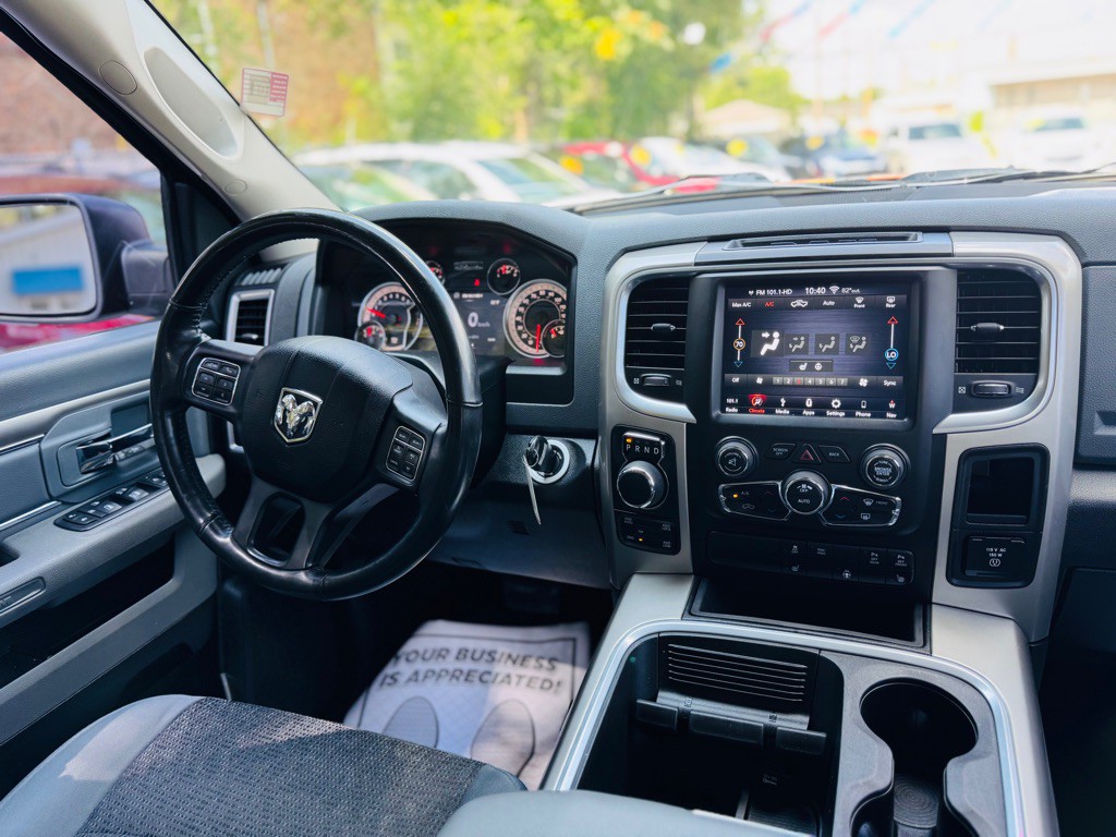 2015 RAM 1500 Image 39