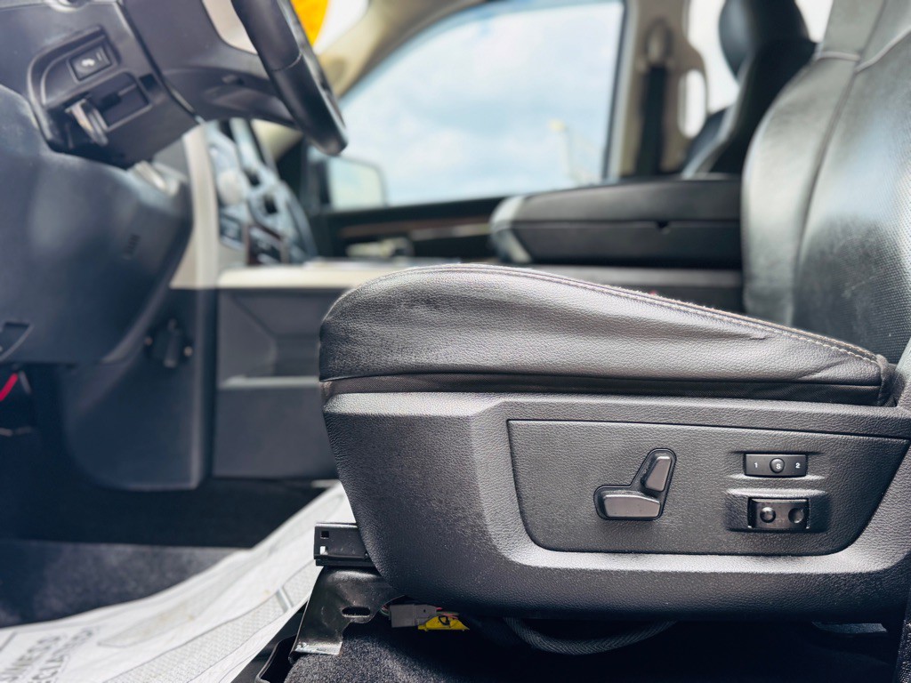 2015 RAM 1500 Image 21