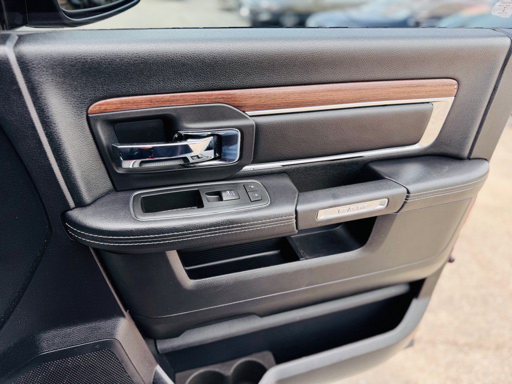 2015 RAM 1500 Image 24