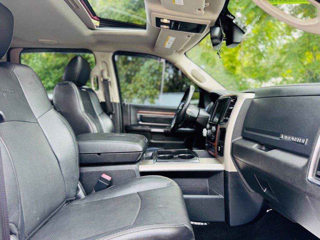 2015 RAM 1500 Image 28
