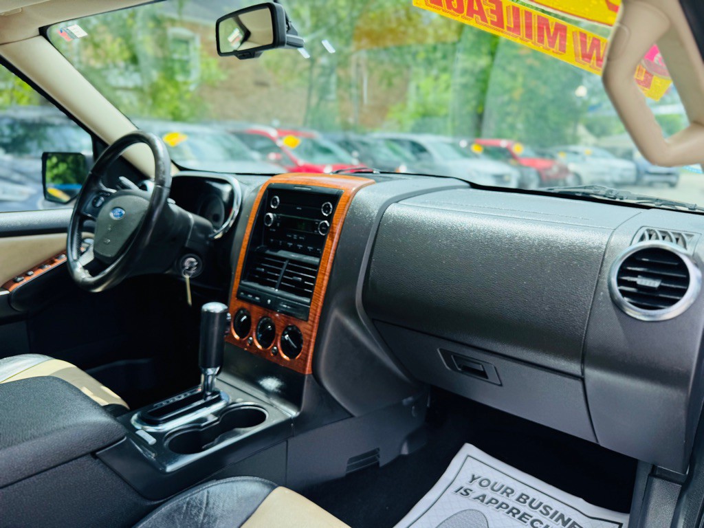 2008 Ford Explorer Image 19