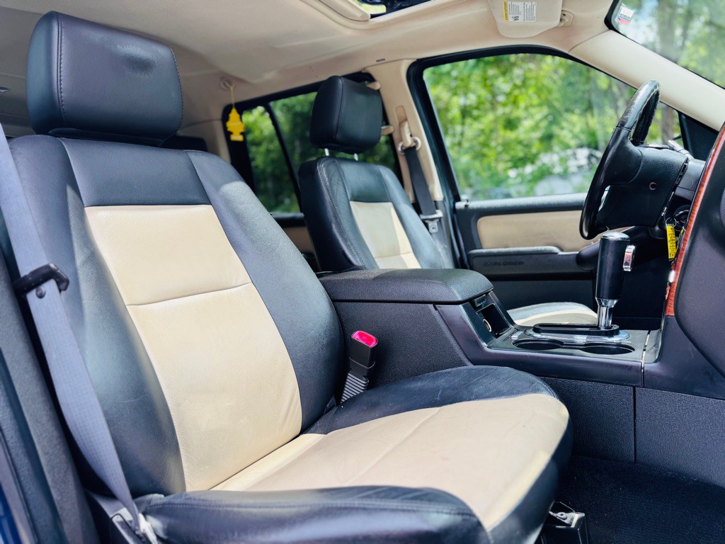 2008 Ford Explorer Image 21