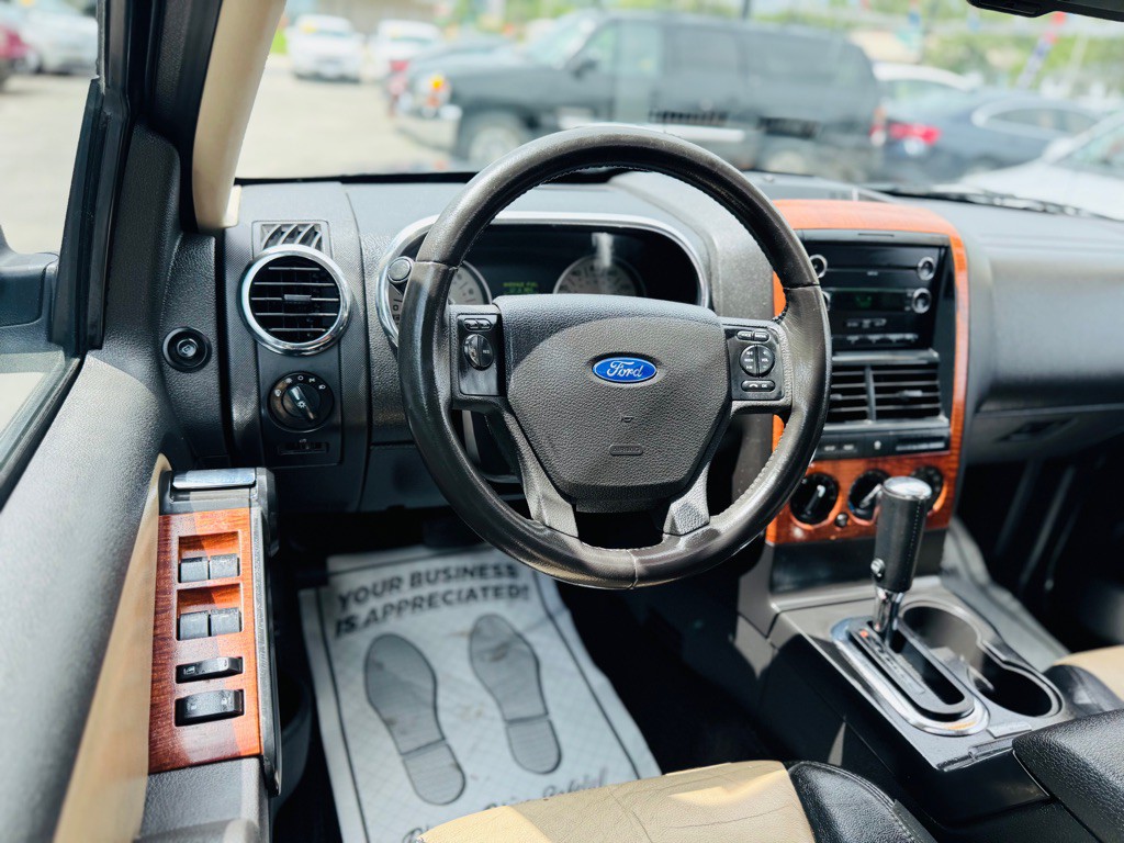 2008 Ford Explorer Image 26