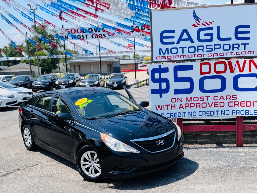 2011 Hyundai Sonata Image 2