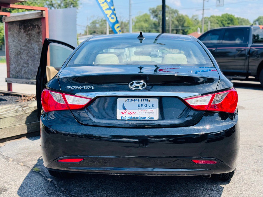 2011 Hyundai Sonata Image 8
