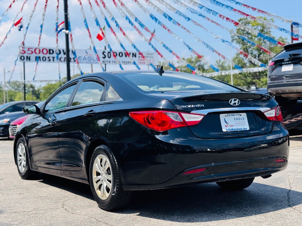 2011 Hyundai Sonata Image 9
