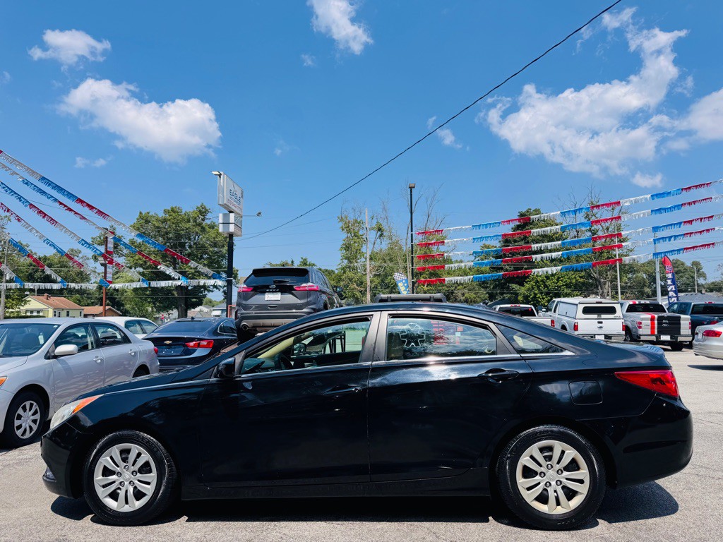 2011 Hyundai Sonata Image 10