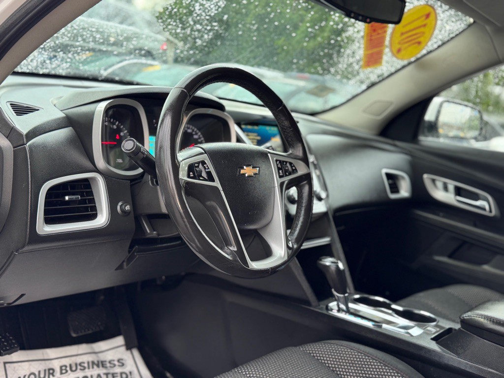 2017 Chevrolet Equinox Image 16