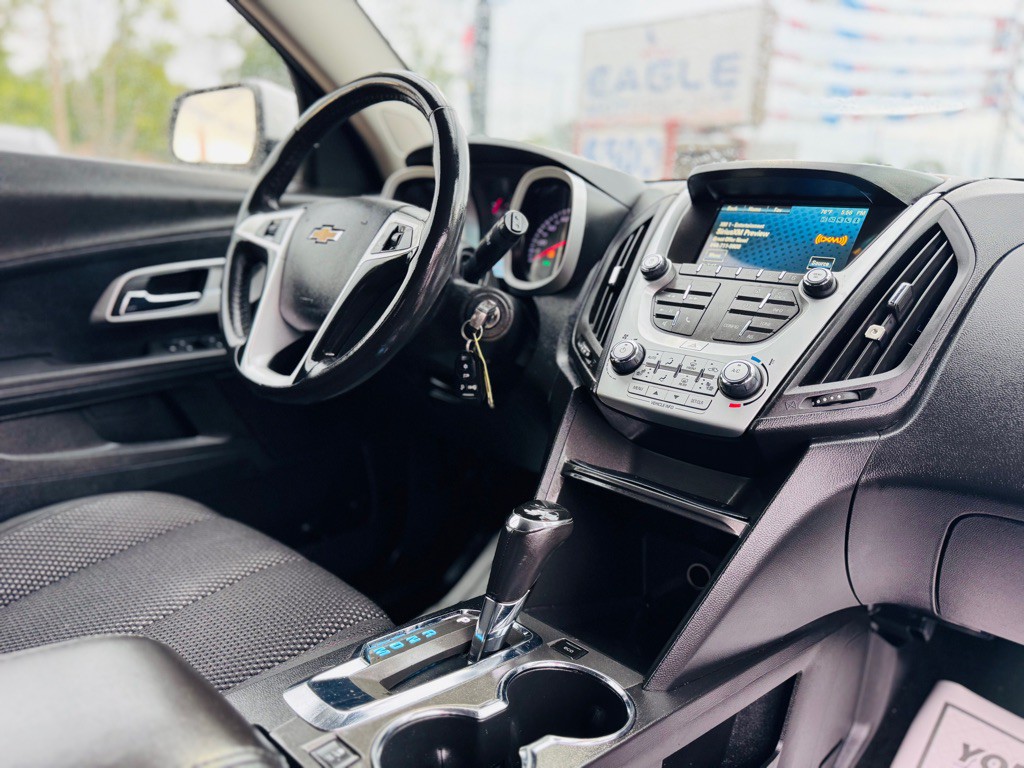 2017 Chevrolet Equinox Image 21