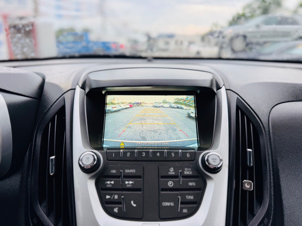 2017 Chevrolet Equinox Image 30