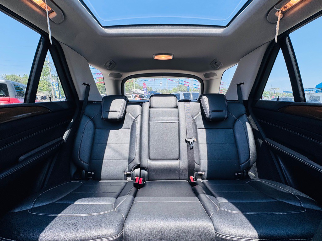 2015 Mercedes-Benz M-Class Image 26