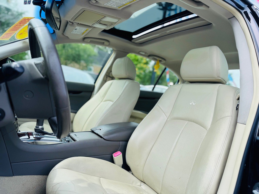 2012 INFINITI G37 Image 19