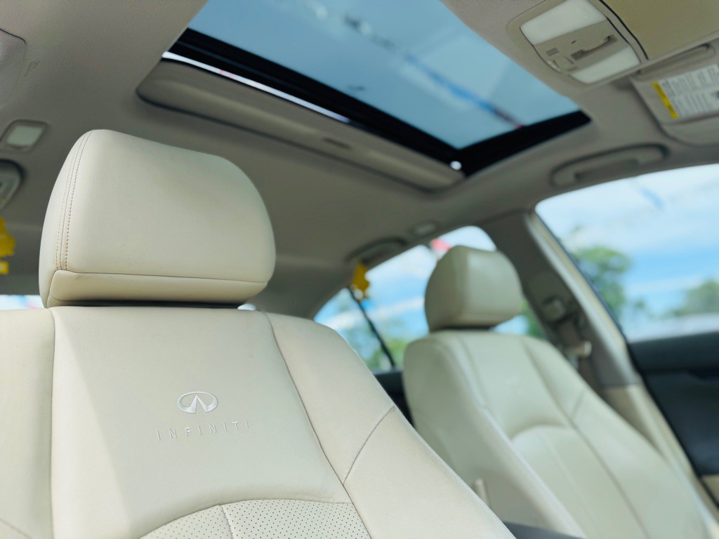 2012 INFINITI G37 Image 26