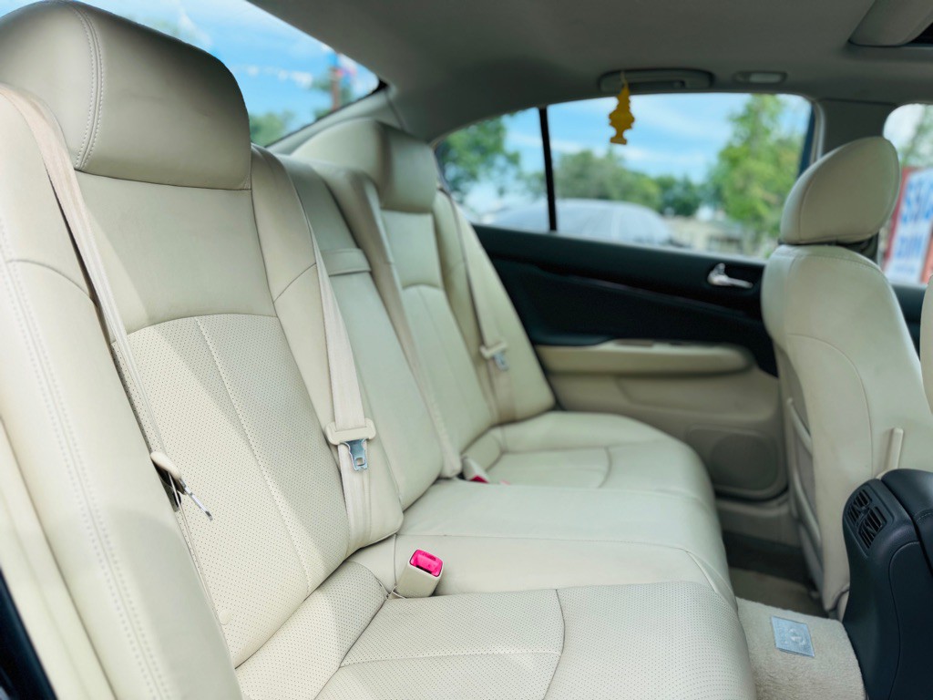 2012 INFINITI G37 Image 27