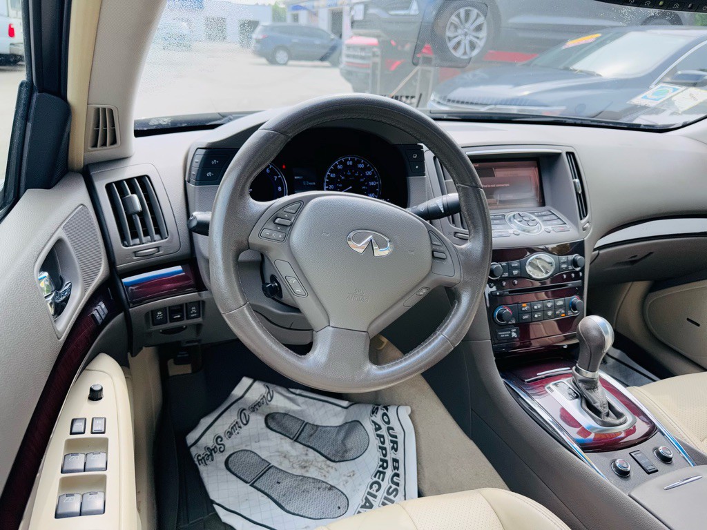 2012 INFINITI G37 Image 30