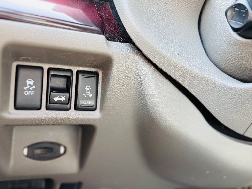 2012 INFINITI G37 Image 33