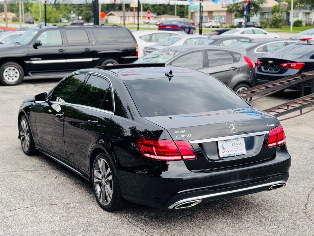 2016 Mercedes-Benz E-Class Image 11