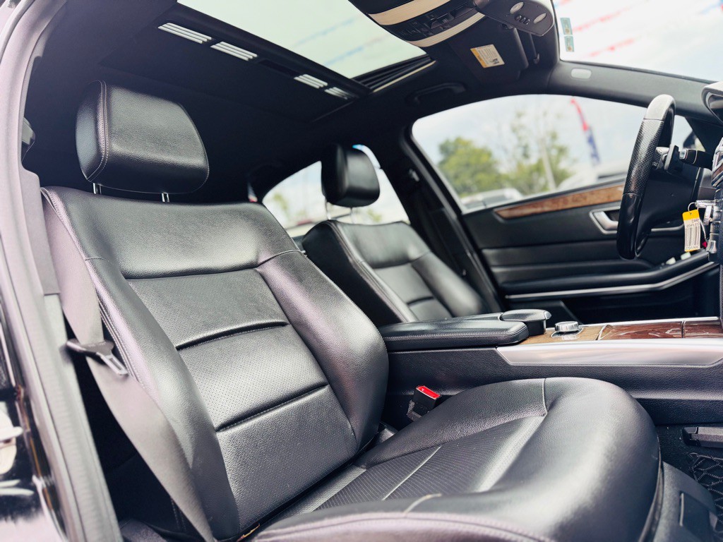 2016 Mercedes-Benz E-Class Image 28