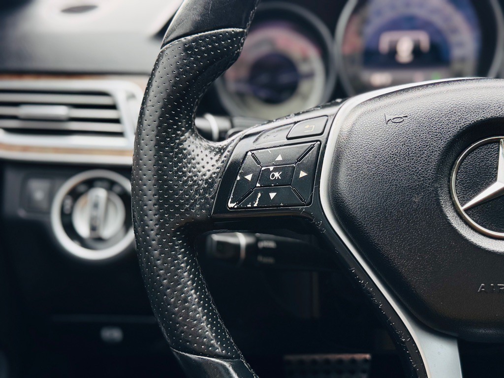 2016 Mercedes-Benz E-Class Image 36