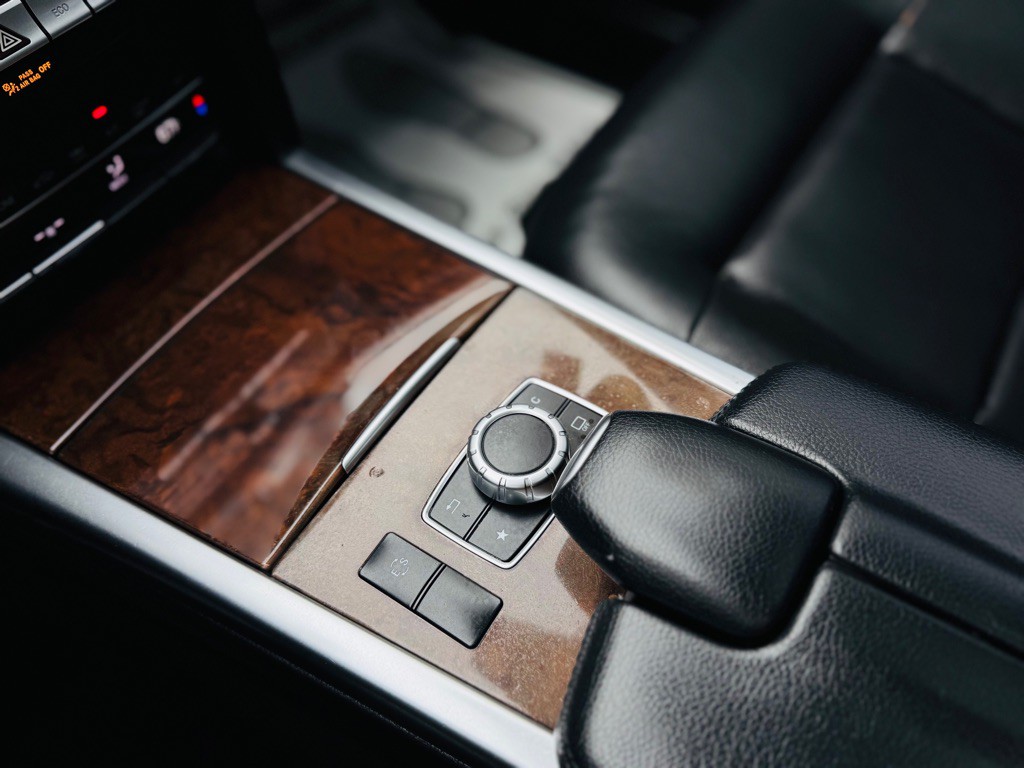 2016 Mercedes-Benz E-Class Image 43