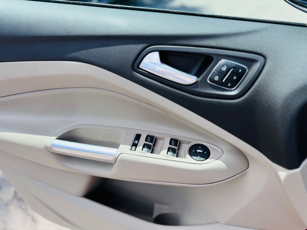 2014 Ford Escape Image 12