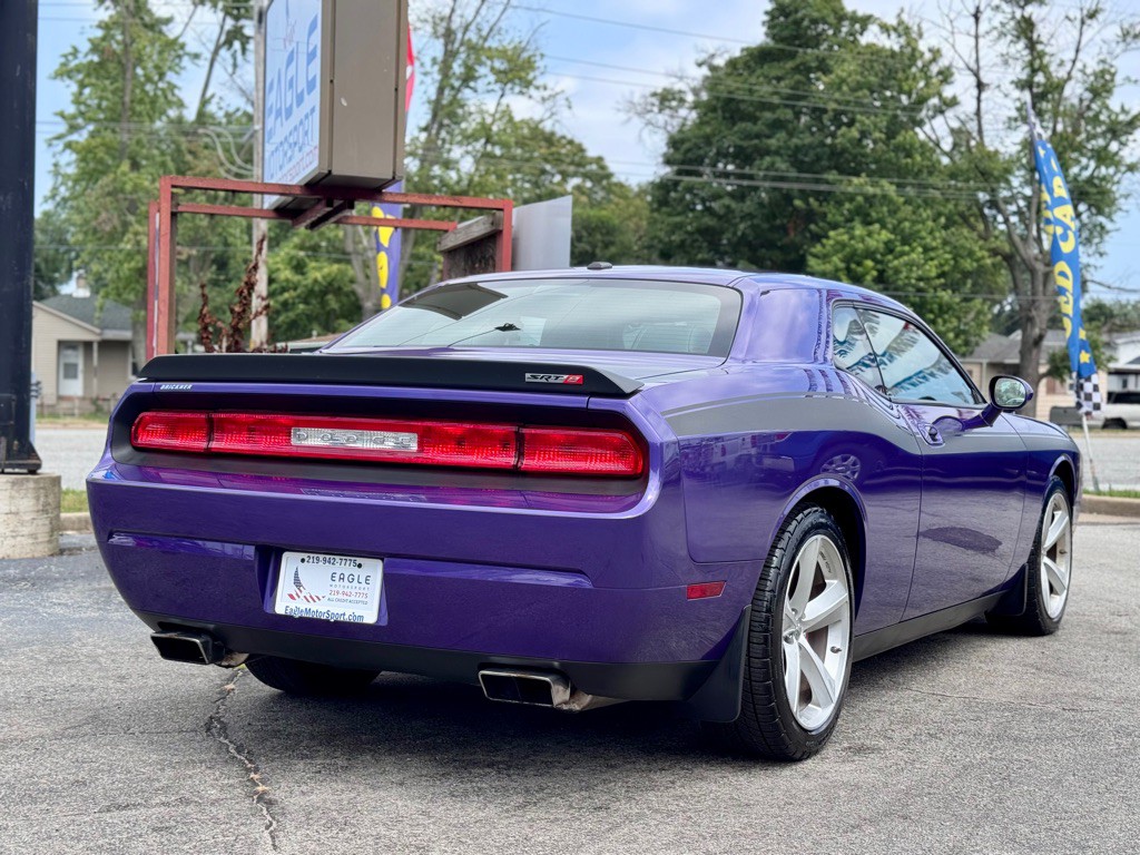 2010 Dodge Challenger Image 12