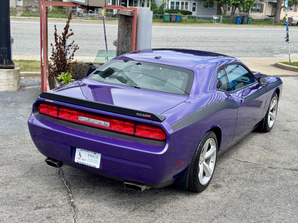 2010 Dodge Challenger Image 13