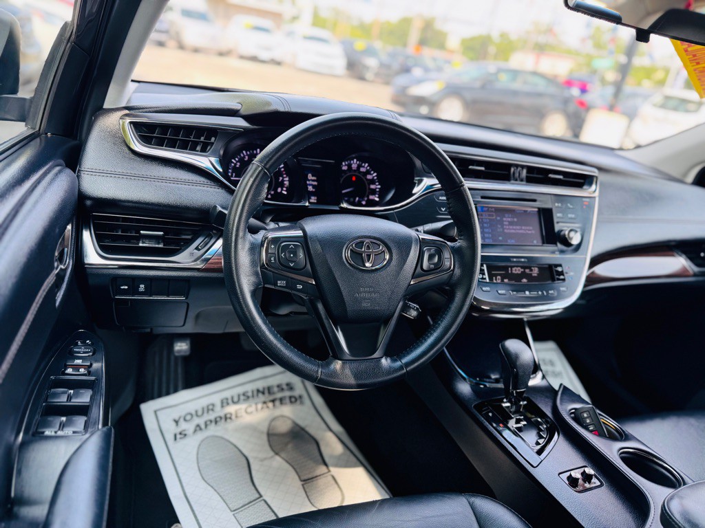 2013 Toyota Avalon Image 23